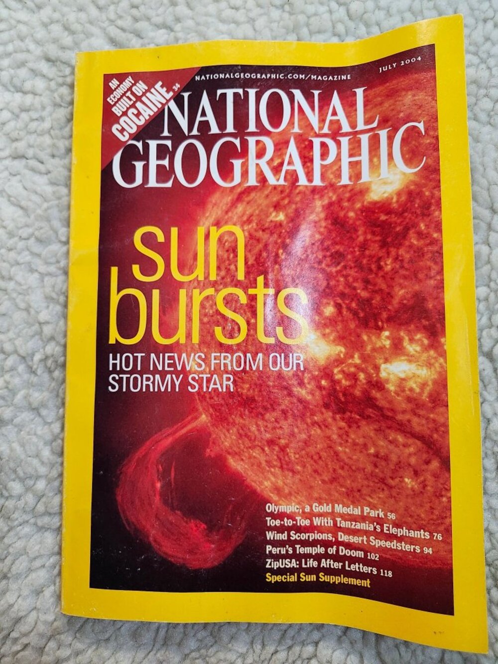 National Geographic Magazine July 2004 Sunbursts Science Nature Sun Issue